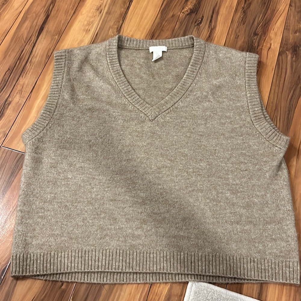 H&M Oversized Sweater Vest